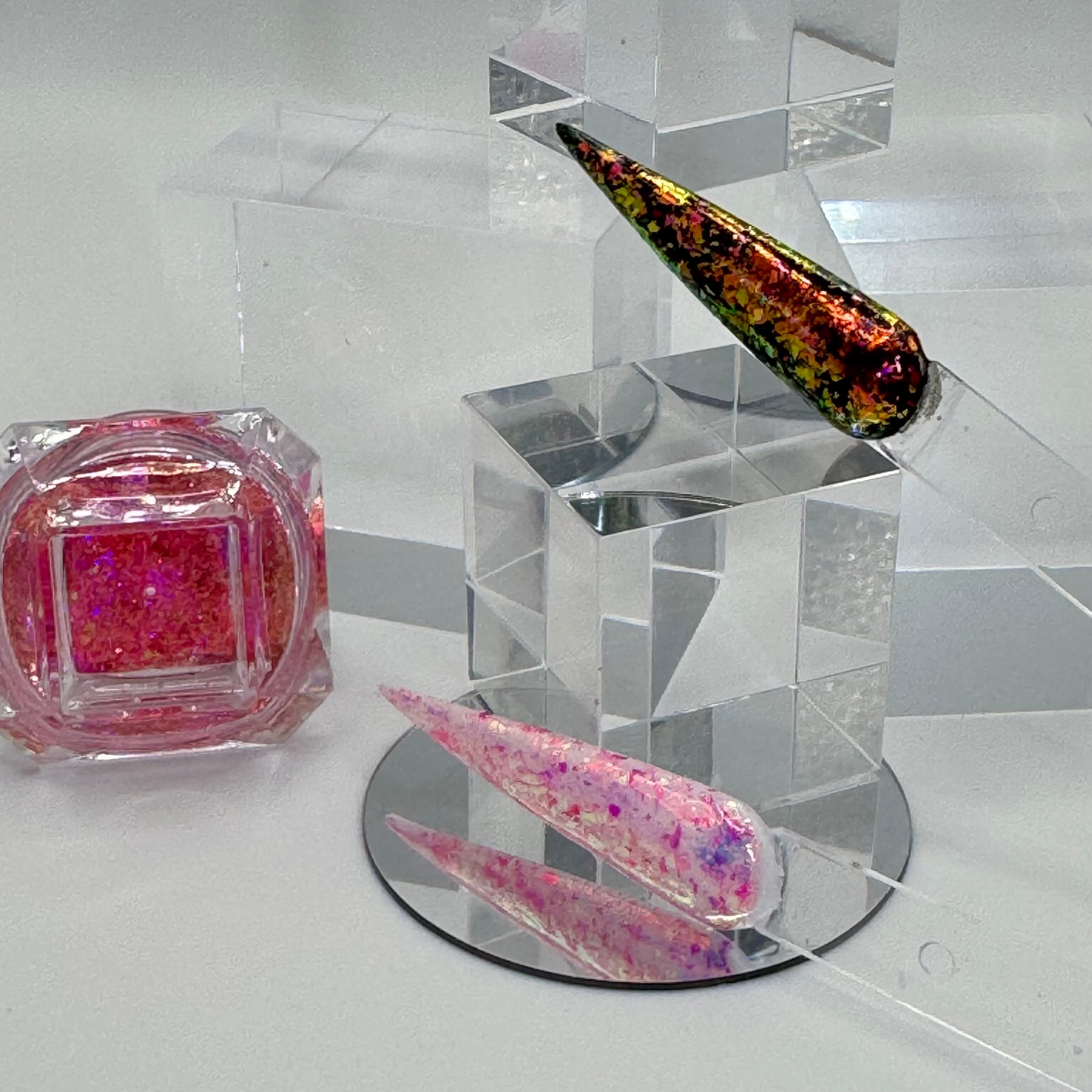 Chameleon Flakes – Pink | Ultra schimmernd für magische Designs (0,4 g Jar)