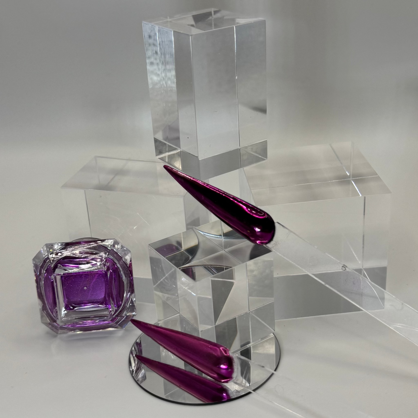 Mirror Lila Chrome Powder – Spiegeleffekt für Nägel | NailDip (1g)