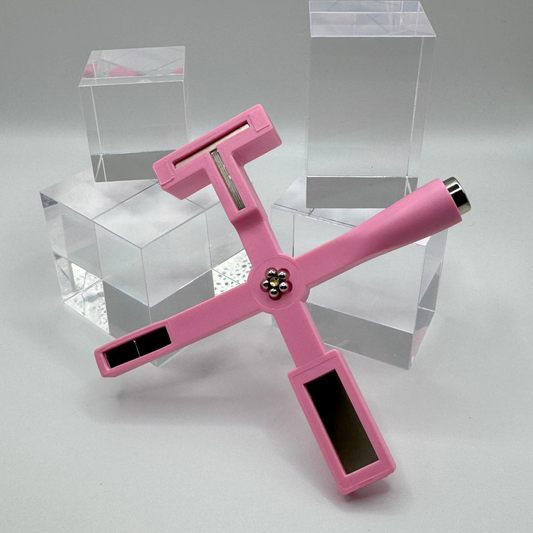 Cat-Eye Magnet Kreuz – Rosa Blume